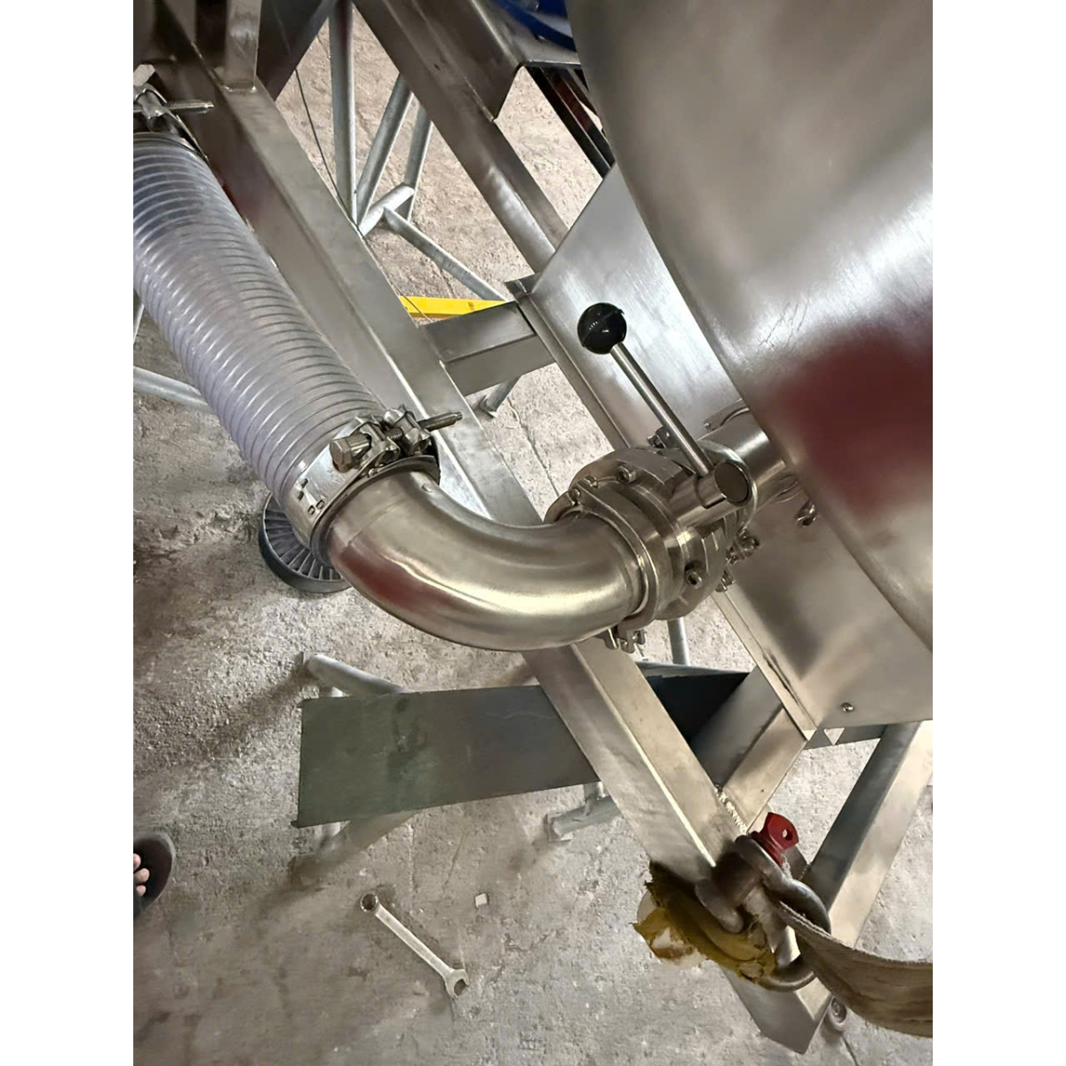 LẮP ĐẶT BỒN INOX THỰC PHẨM KCN VISIP