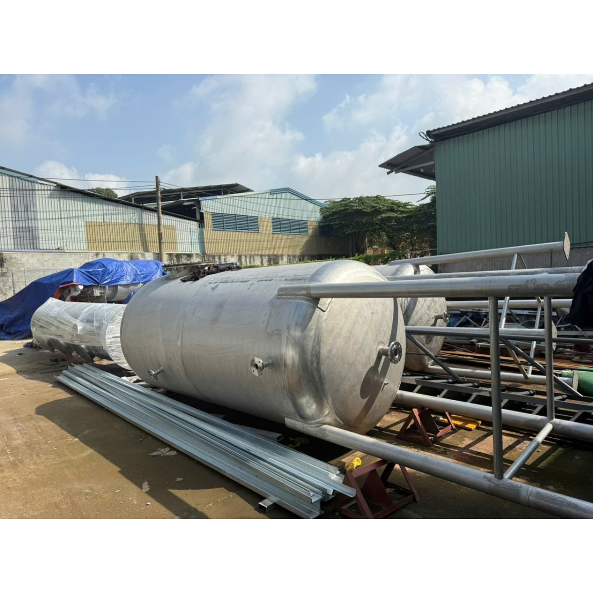 HÌNH ẢNH BỒN CÔNG NGHIỆP