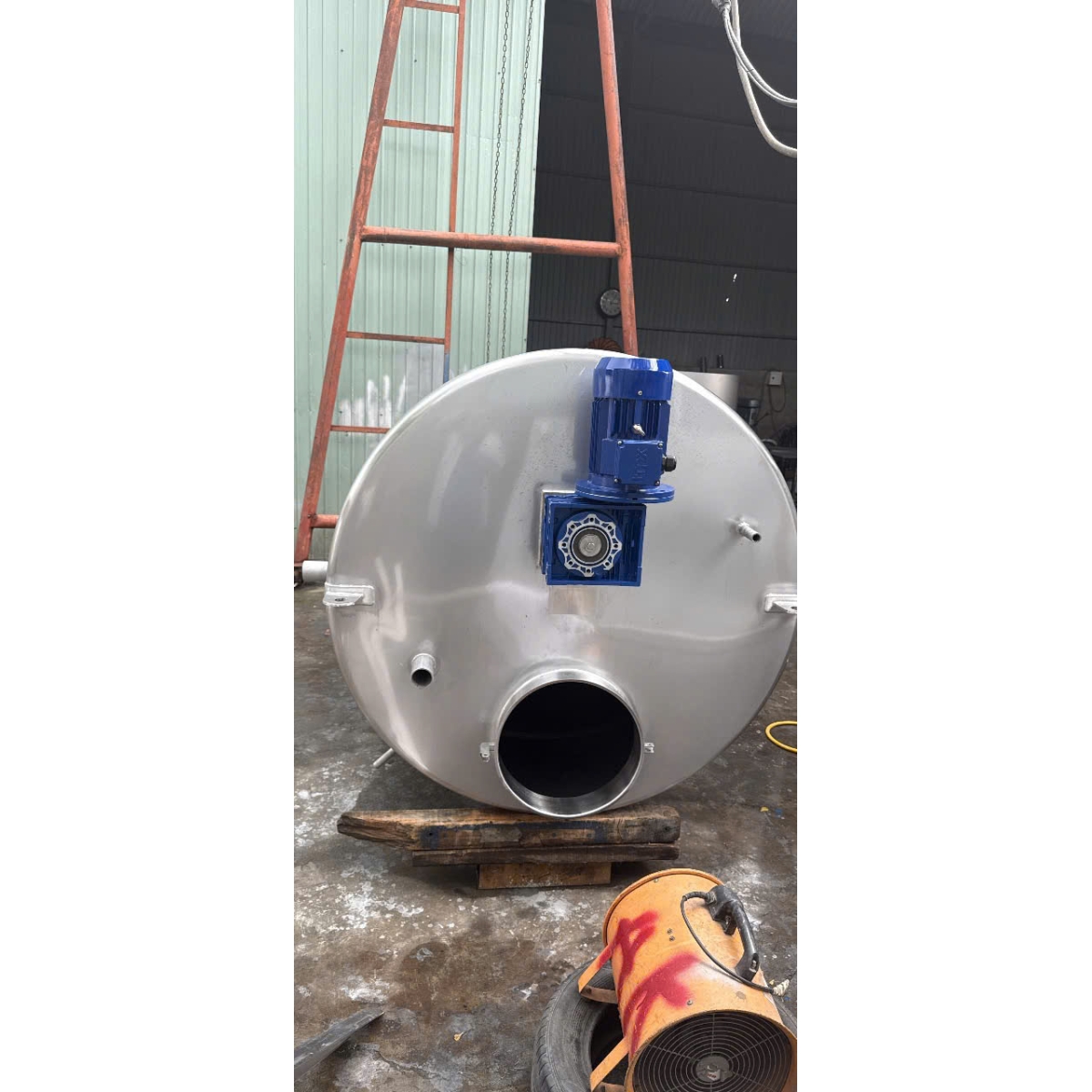 BỒN KHUẤY NHÀ MÁY SỐT GÀ BÌNH PHƯỚC